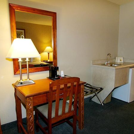 Americas Best Value Inn Downtown Las Vegas Room photo