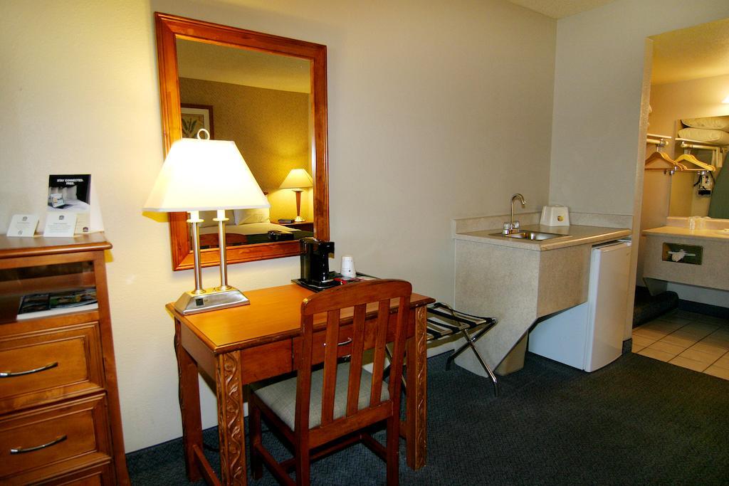 Americas Best Value Inn Downtown Las Vegas Room photo